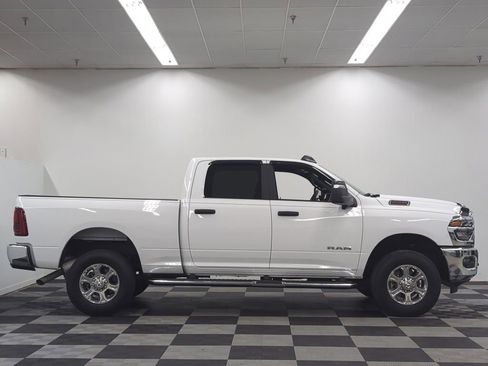 Used 2025 RAM 2500 Big Horn AWD/4WD image 8