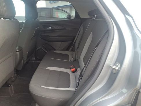 Used 2023 Chevrolet TrailBlazer LT w/ Convenience Package AWD/4WD image 11