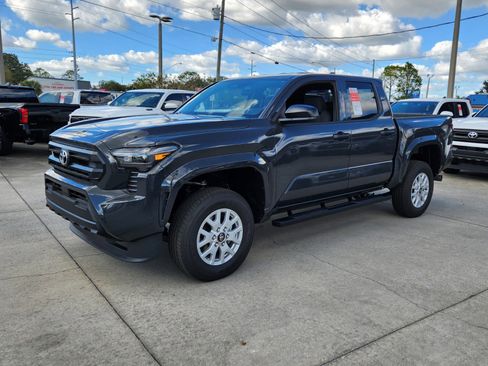 New 2026 Toyota Tacoma SR image 3