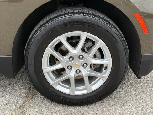 Used 2024 Chevrolet Equinox LT FWD image 7