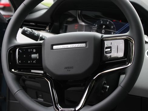 Used 2026 Land Rover Range Rover Evoque S AWD/4WD image 12
