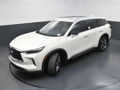 Used 2023 INFINITI QX60 Luxe FWD image 36