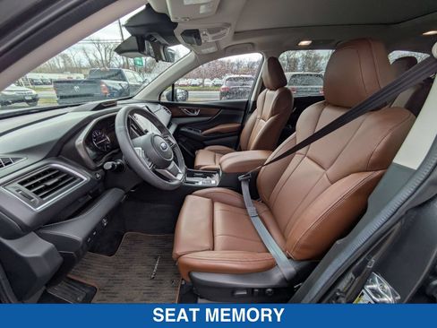 Used 2025 Subaru Ascent Touring AWD/4WD image 27
