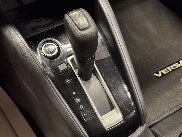 Used 2025 Nissan Versa SV FWD image 27