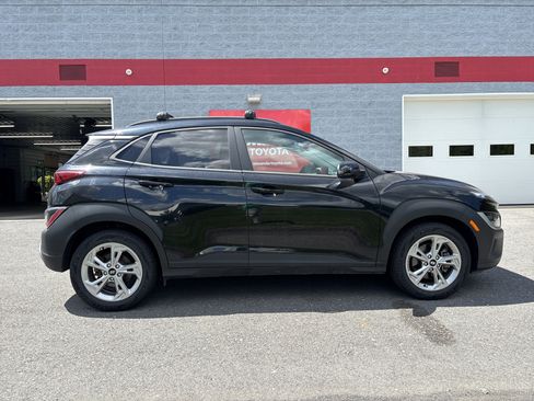 Used 2023 Hyundai Kona SEL AWD/4WD image 2