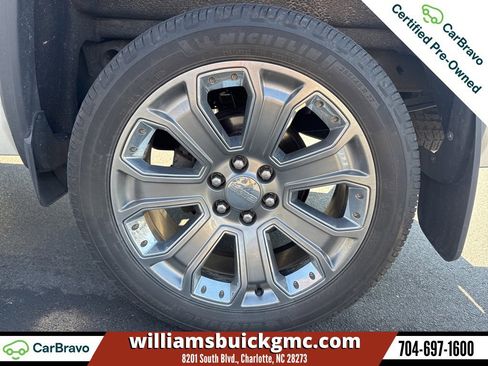 Used 2017 GMC Sierra 1500 Denali w/ Denali Ultimate Package image 17