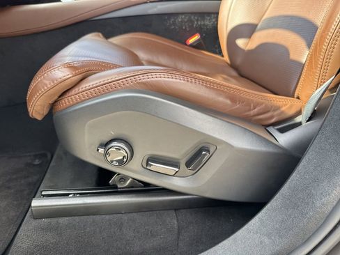 Used 2025 Volvo XC90 B6 Ultra image 15