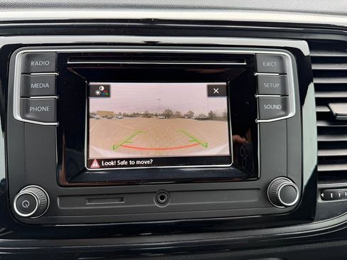 Used 2019 Volkswagen Beetle 2.0T S image 16