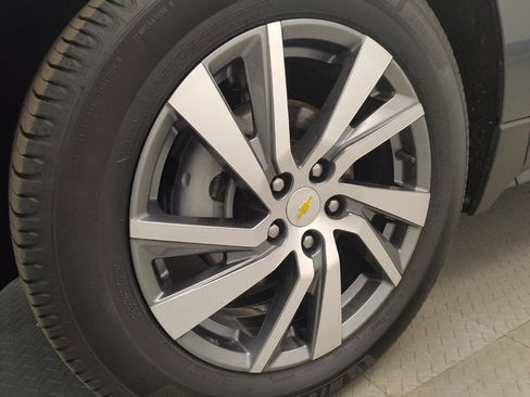 Used 2022 Chevrolet Equinox Premier image 31