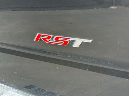 Used 2022 Chevrolet Silverado 1500 RST image 8