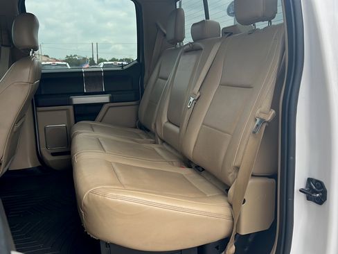 Used 2018 Ford F250 Lariat w/ Lariat Ultimate Package AWD/4WD image 13