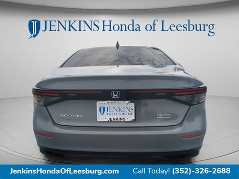 Used 2024 Honda Accord Touring image 4