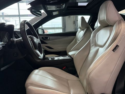 Used 2019 INFINITI Q60 Red Sport 400 w/ Proactive Package image 8