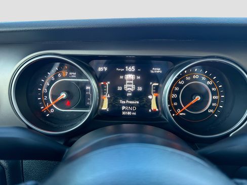 Used 2018 Jeep Wrangler Unlimited Sport S AWD/4WD image 39