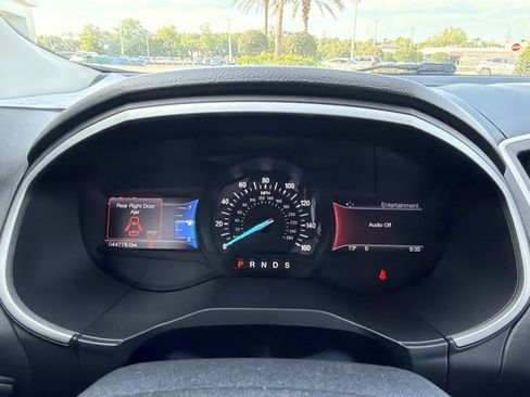 Used 2017 Ford Edge SEL w/ Equipment Group 201A image 29