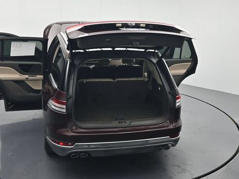 Used 2020 Lincoln Aviator 2WD w/ Class IV Trailer Tow Package image 45