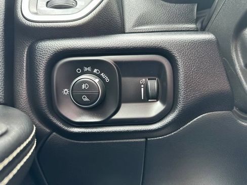 Certified 2026 RAM 2500 Big Horn AWD/4WD image 26