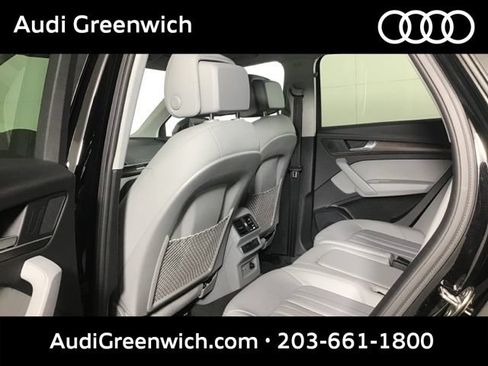 Used 2023 Audi Q5 2.0T Premium w/ Convenience Package AWD/4WD image 22