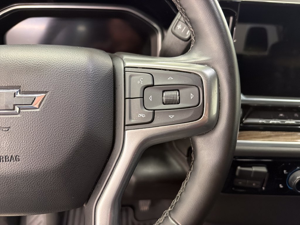 Used 2026 Chevrolet Silverado 1500 RST AWD/4WD image 21