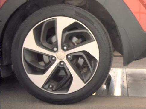 Used 2016 Hyundai Tucson Limited w/ Option Group 03 FWD image 6