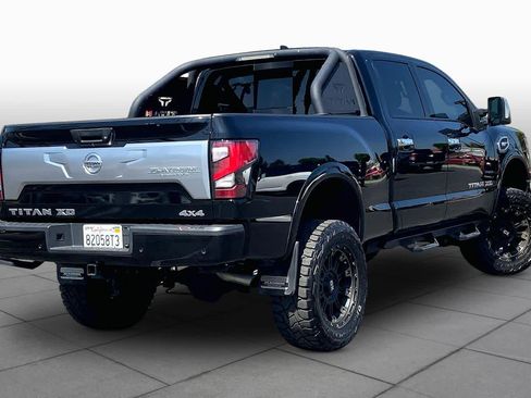 Used 2022 Nissan Titan Platinum Reserve w/ Moonroof Package AWD/4WD image 12