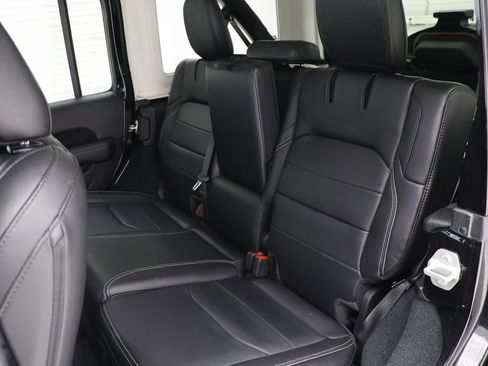 Used 2023 Jeep Wrangler Unlimited Sahara w/ Cold Weather Group image 11