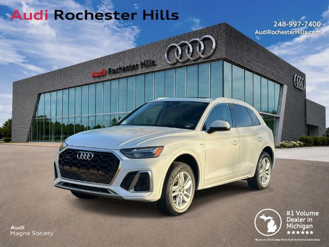 Used 2023 Audi Q5 2.0T Premium w/ Convenience Package AWD/4WD image 1