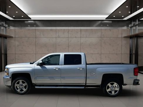 Used 2015 Chevrolet Silverado 2500 LT image 2
