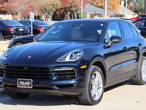 Used 2020 Porsche Cayenne image 4