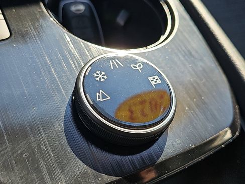 Certified 2023 Nissan Rogue SV image 23