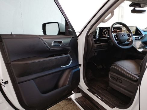 Used 2026 INFINITI QX80 Luxe w/ Cargo Package AWD/4WD image 22