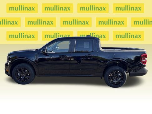 New 2025 Ford Maverick Lariat w/ Black Appearance Package image 9