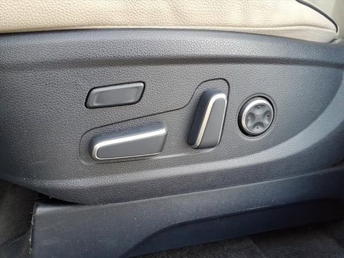 Used 2024 Hyundai Palisade Limited image 4