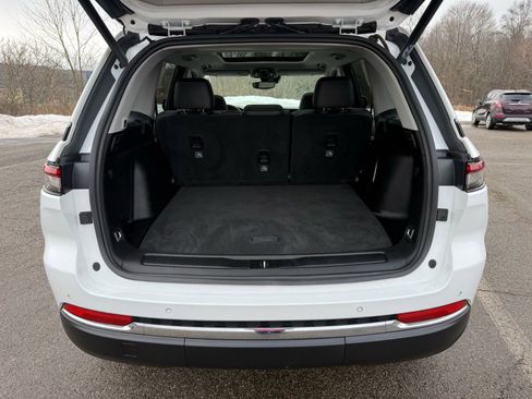 Used 2023 Jeep Grand Cherokee 4WD 4xe image 46