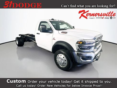 New 2026 RAM 5500 Tradesman w/ Chrome Appearance Group image 1