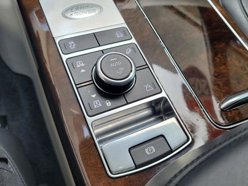 Used 2020 Land Rover Range Rover Long Wheelbase HSE image 34