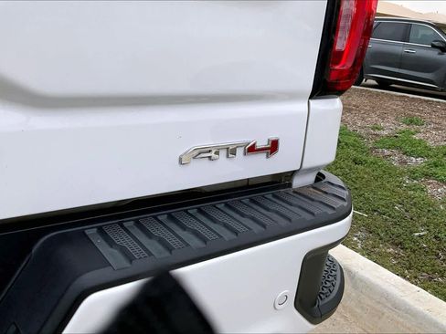 Used 2019 GMC Sierra 1500 AT4 w/ AT4 Premium Package image 10
