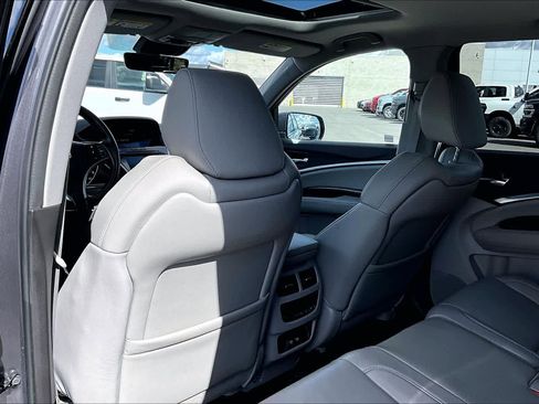 Used 2017 Acura MDX SH-AWD w/ Technology Package image 12