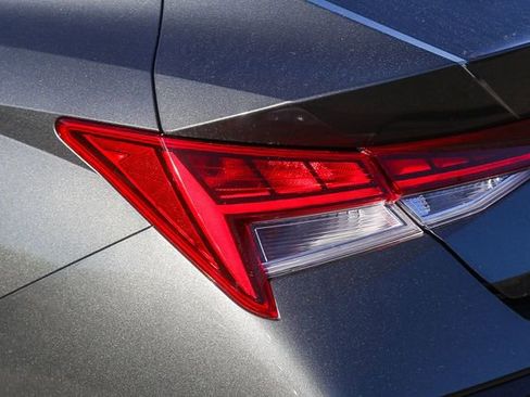New 2026 Hyundai Elantra Limited FWD image 10