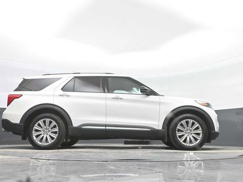 Used 2020 Ford Explorer Limited w/ Class III Trailer Tow Package AWD/4WD image 35