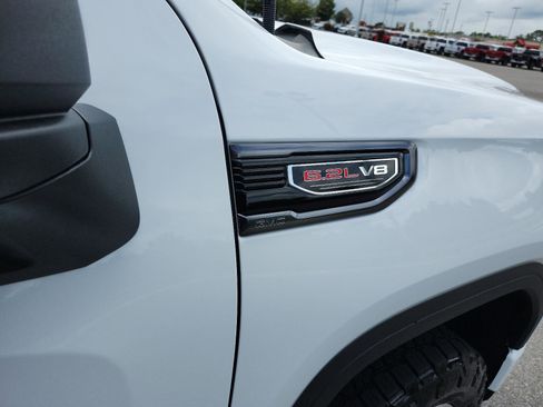 Certified 2024 GMC Sierra 1500 AT4 w/ Technology Package AWD/4WD image 8