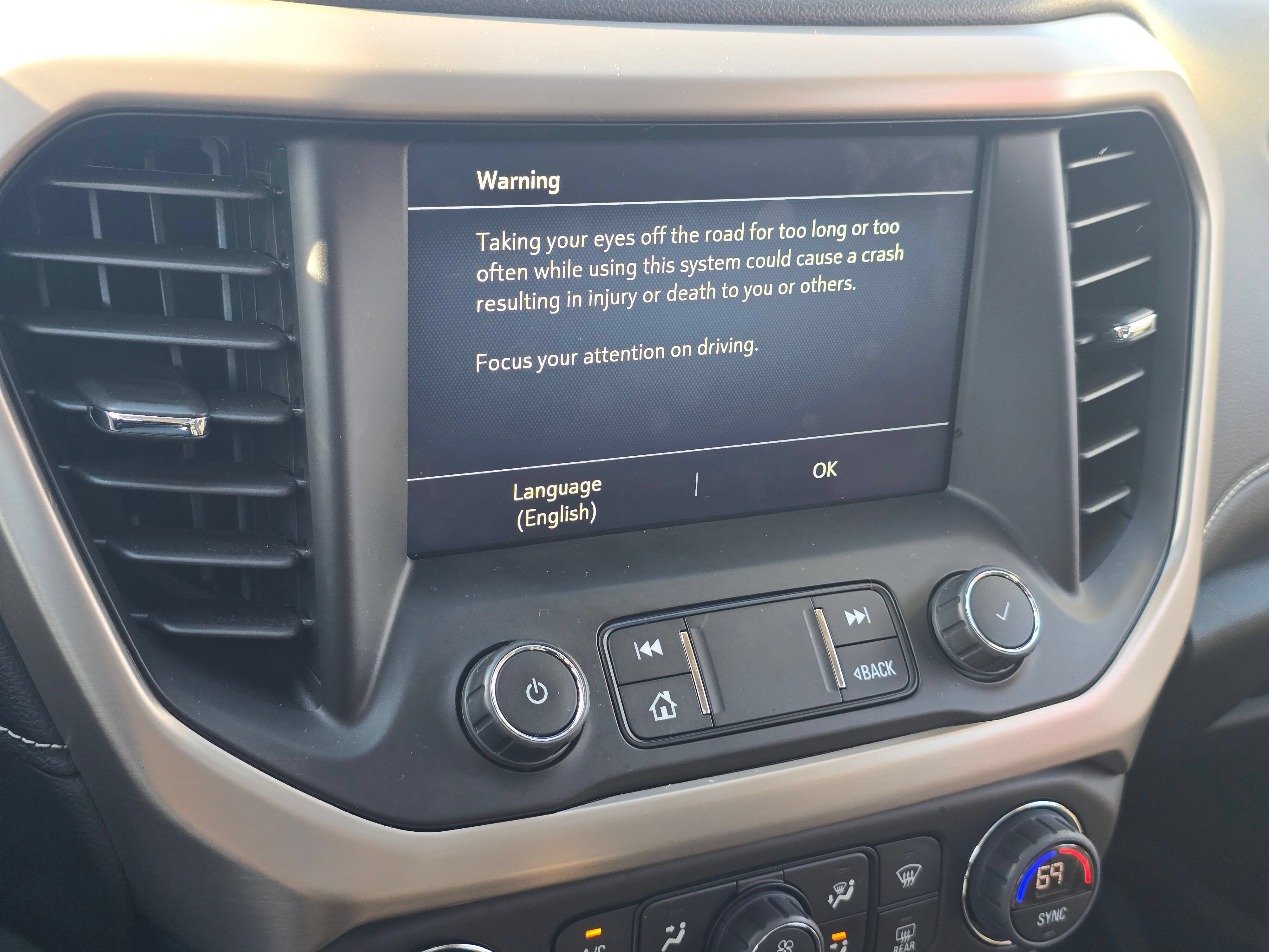 Used 2022 GMC Acadia Denali w/ Denali Ultimate Package AWD/4WD image 28
