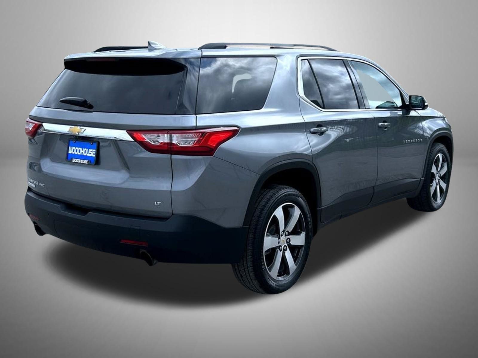 Certified 2020 Chevrolet Traverse LT w/ LT Premium Package AWD/4WD image 6