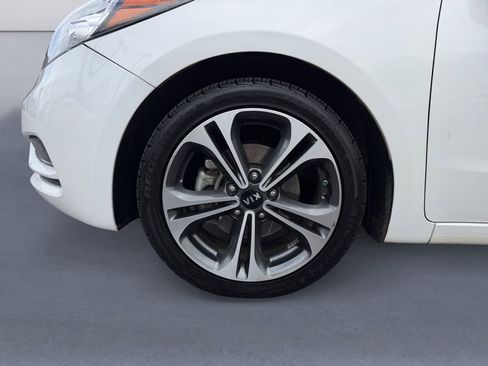 Used 2016 Kia Forte EX image 9