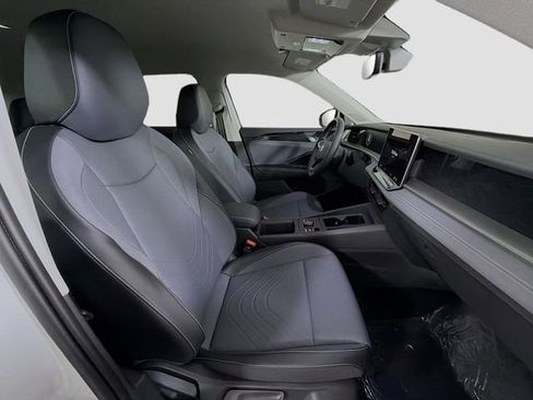 New 2026 Volkswagen Tiguan SE FWD image 27
