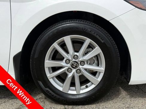 Used 2025 Toyota Camry LE FWD image 9