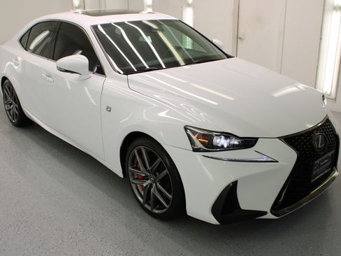 Used 2019 Lexus IS 350 F Sport image 11