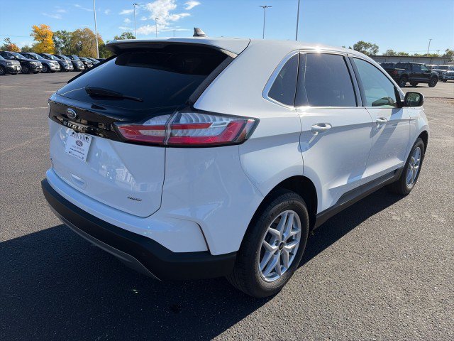 Used 2024 Ford Edge SEL w/ Convenience Package AWD/4WD image 5