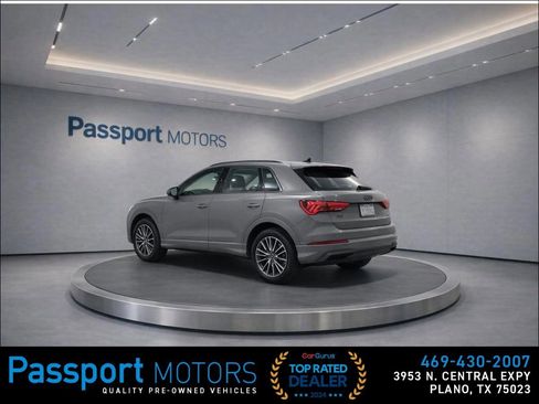 Used 2024 Audi Q3 2.0T Premium w/ Convenience Package AWD/4WD image 4