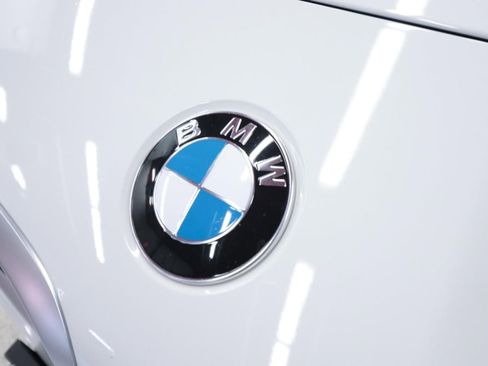 Used 2025 BMW Z4 sDrive30i image 37